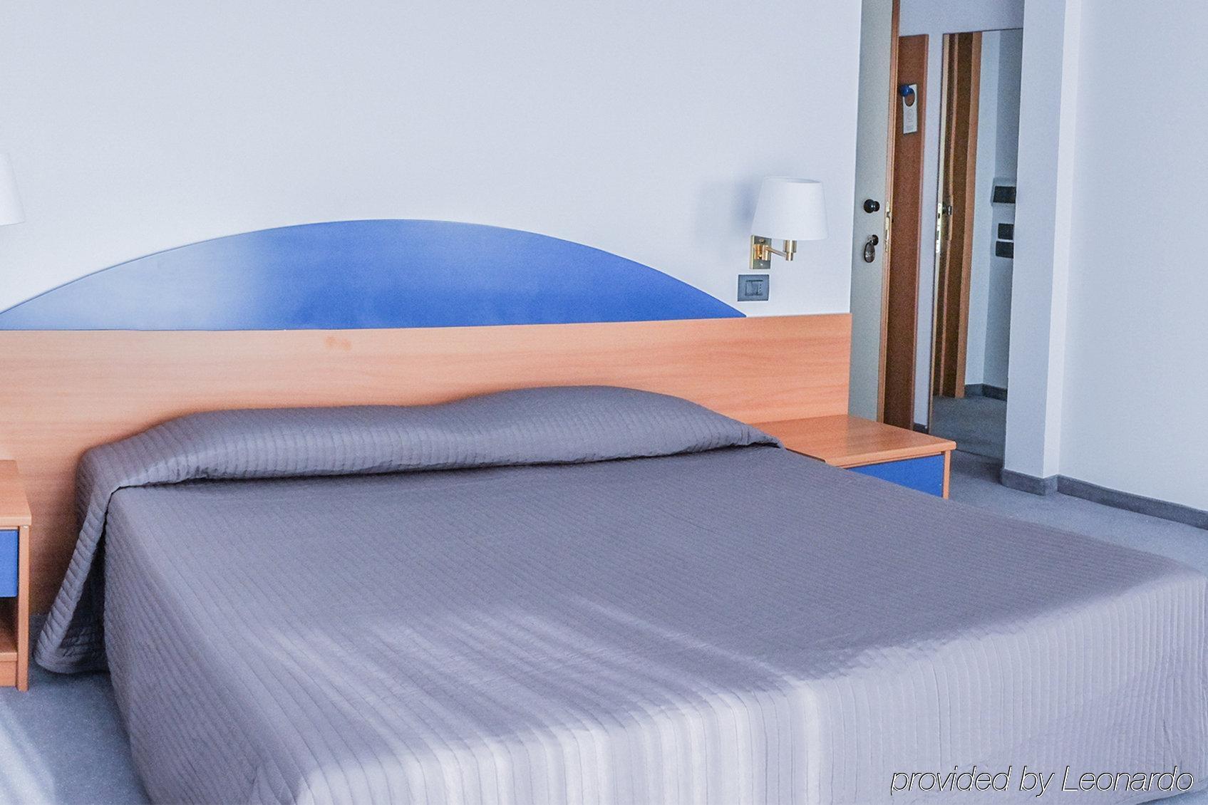 Roero Park Hotel Sommariva Perno Luaran gambar