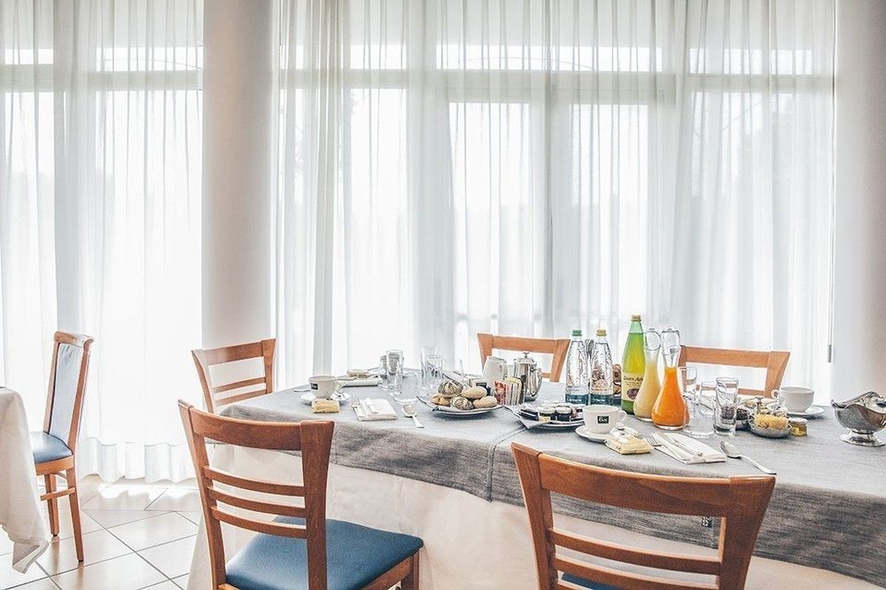 Roero Park Hotel Sommariva Perno Luaran gambar
