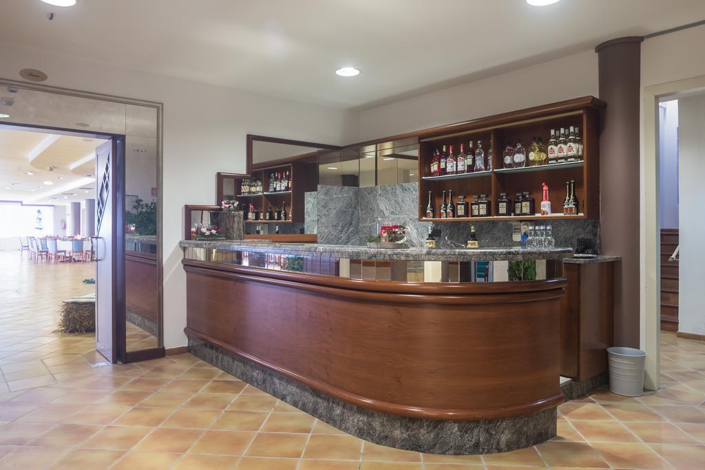 Roero Park Hotel Sommariva Perno Luaran gambar