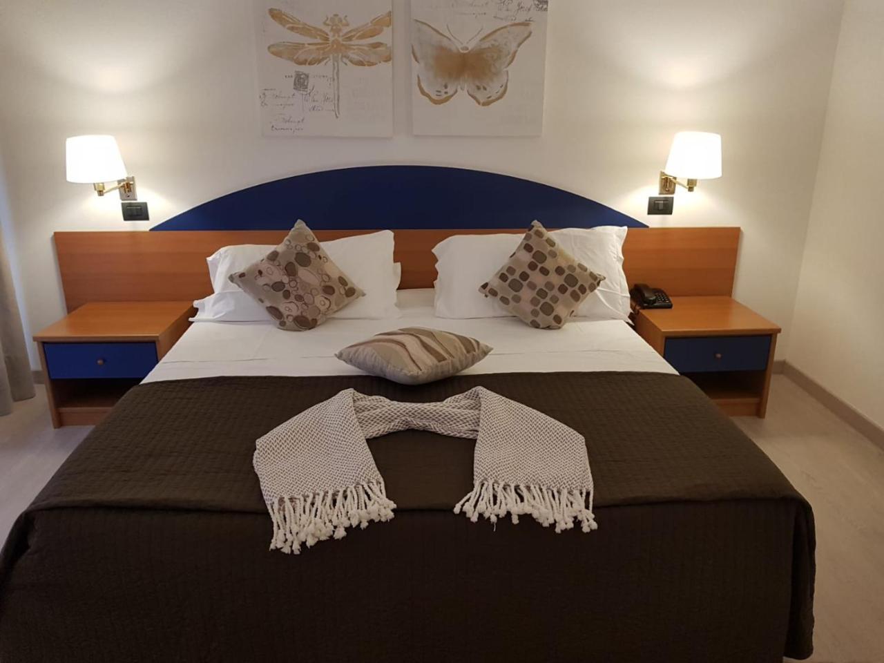 Roero Park Hotel Sommariva Perno Luaran gambar