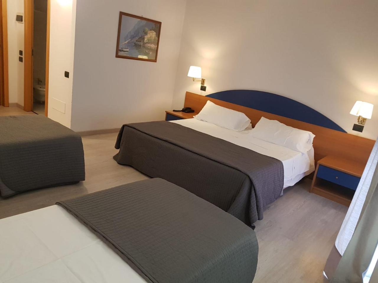 Roero Park Hotel Sommariva Perno Luaran gambar